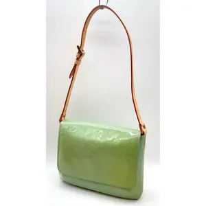 Pre-owned Louis Vuitton other Shoulder Bag Vernis Green Thompson Street M91009 DD040059 12036014514/185464