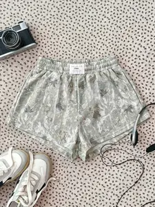 Women's Vintage Camo Tree Pattern All-Over Print Gym Shorts, Sporty Shorts, Summer Casual Breathable Pants, Daily Wear Women's Shorts, Street Casual Shorts