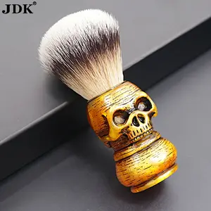 Men's Skull Shaving Brush, Resin Handle, Precision Fit, Efficient Cleaning, Gentle Care, Perfect Gift, Essential Beard Maintenance Tool