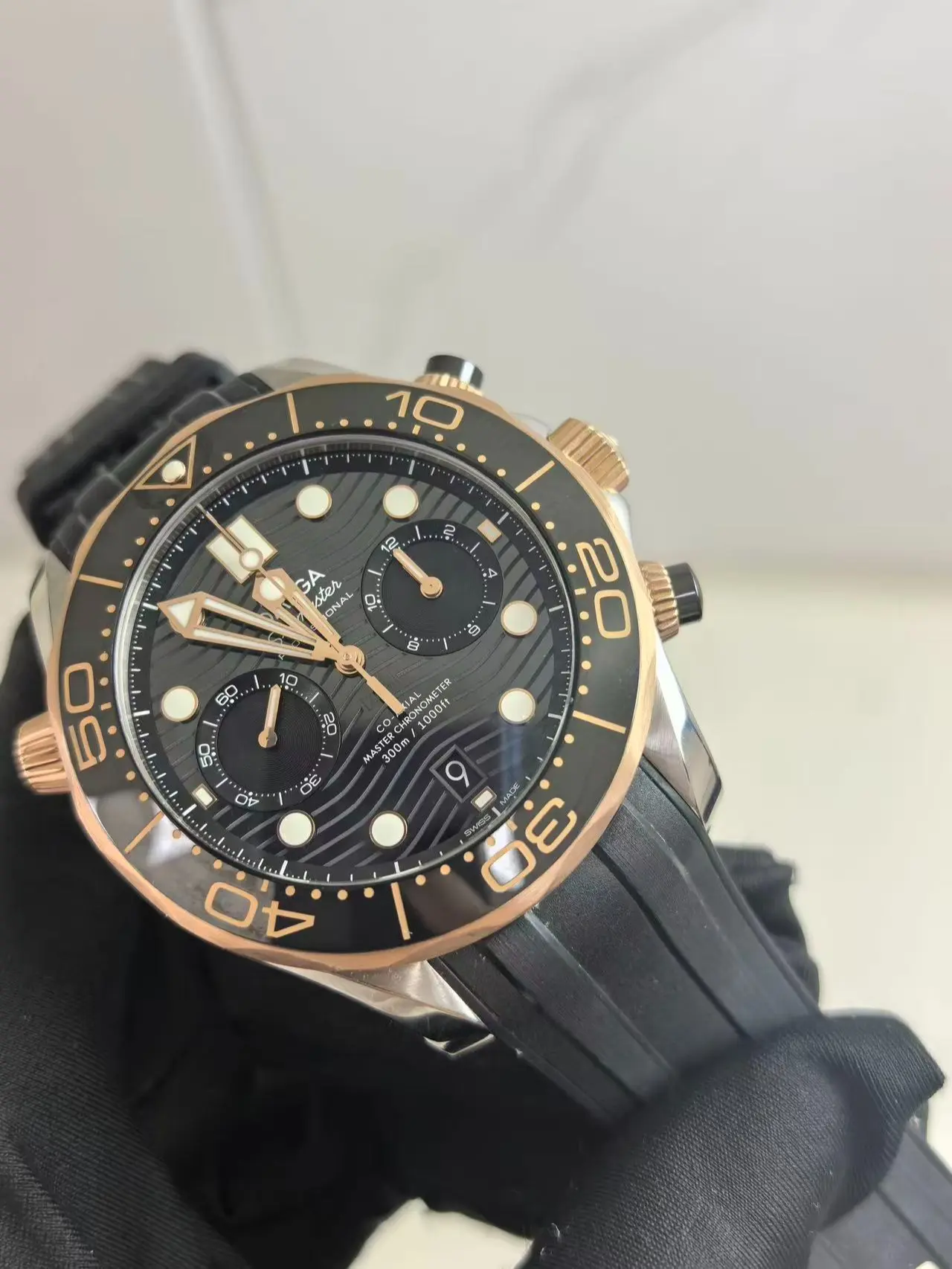 Omega Seamaster 300 210.22.44.51.01.001 44mm single watch