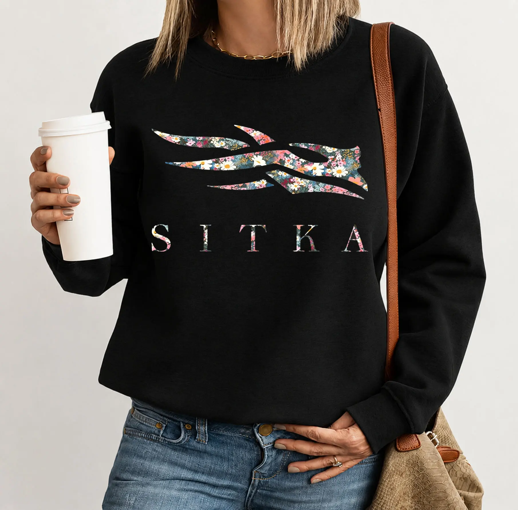 Women's Pullover Sweatshirt - STKA Wildflowers Pattern Long-sleeve Crewneck Shirt, Camo Lovers Gifts for Her, Outdoor Hunting Outfits, Crew Neck, Digital Print, Round Neck, Cotton Blend, Cotton/Poly, Retro, Hoodie