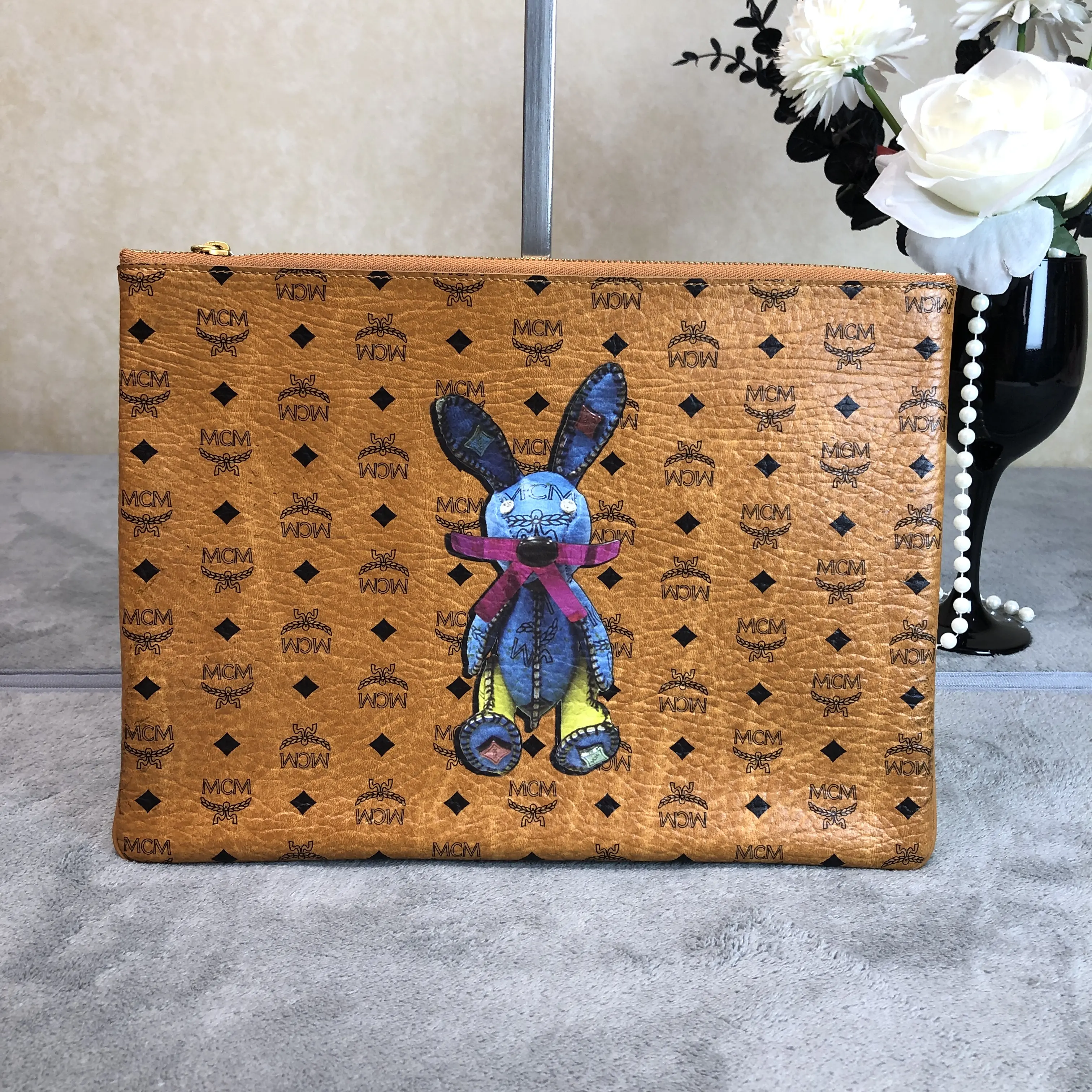 Pre-owned MCM leather Clutches & Wristlets Visetos Vintage Rabbit Patch Zip Clutch Pouch A1520