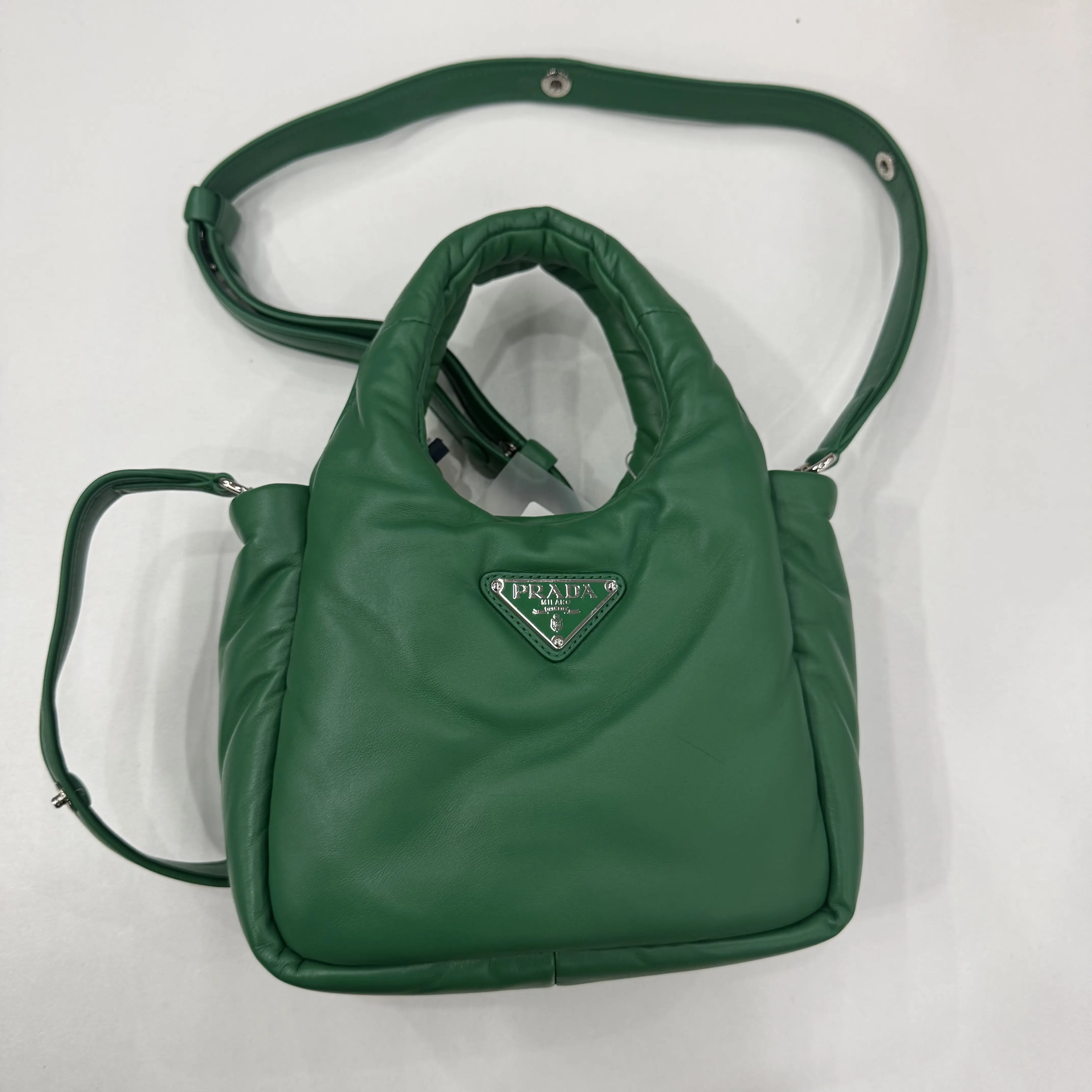 Pre-owned PRADA Re‑Edition 2005 Tote Bag Green Padded Soft Nappa Leather Silver Triangle Logo Removable Shoulder Strap Handbag For Women