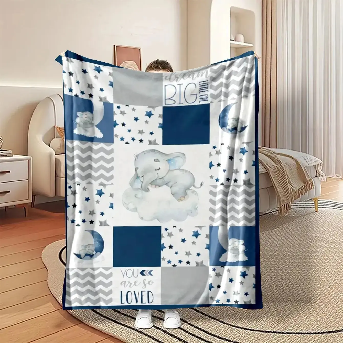 Cute Elephant Motif Flannel Fabric Throw Blanket - Buttery Soft Polyester Cover, Cozy Warm Animal Print Home Decor for Bedroom Sofa, Ideal Indoor Holiday Gift, Traditional
