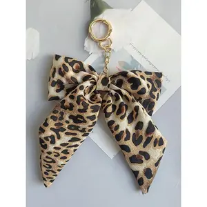 Cute Animal Pattern Phone Case Accessory, Vintage Style Wallet Keychain, Autumn Winter Leopard Bow Keyring, Korean Fabric Strap Bag Charm