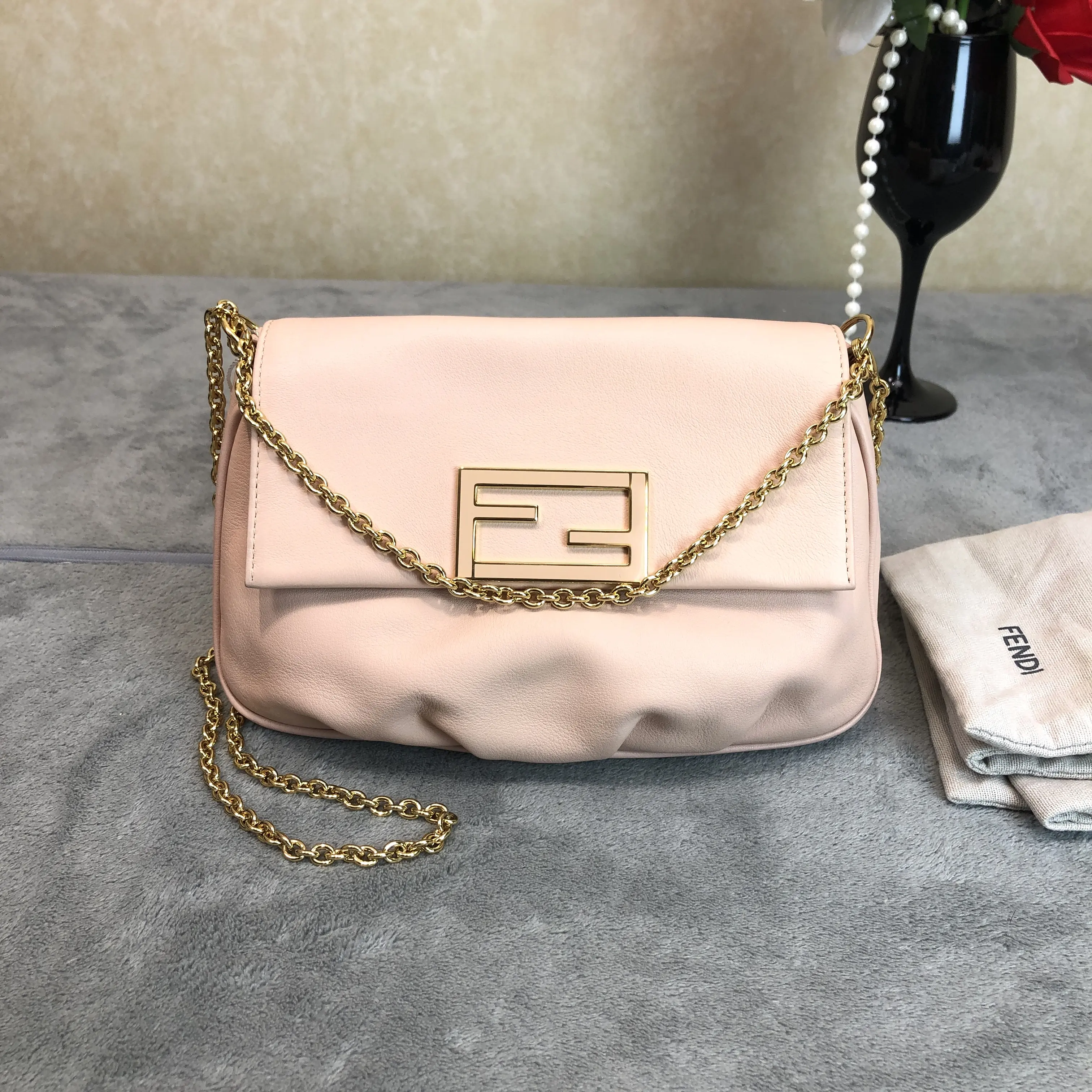 Pre-owned FENDI leather Crossbody Bags Baguette Soft Nappa Chain Shoulder Bag A1343