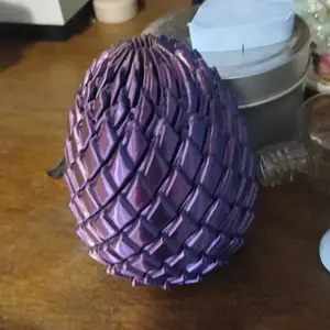 Twisty Fidget Egg, 3D Printed Slippery Egg Fidget, Easter Dragon Eggs, Easter Basket Stuffers Essentials, Stress Relief Desk Fidget Toy for Adults, Easter Egg Hunt Supplies, Handheld