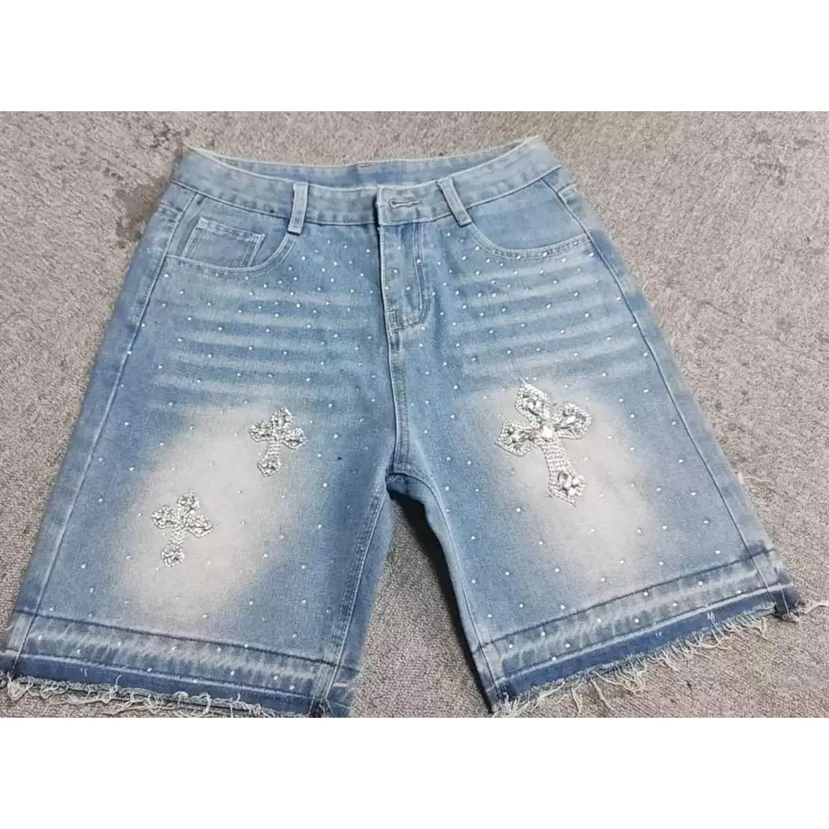 Blue (high quality diamond)