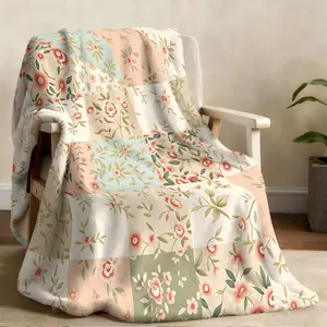 1 piece of retro pastoral pancake floral splicing flannel blanket is skin-friendly and machine-washable suitable for office camping. Flannel fabric sofa blanket bed blanket