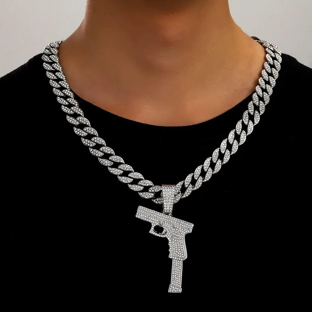 Silver pendant with 18 inch Cuban chain