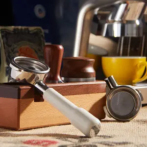 E61 coffee machine handle, universal 58mm stainless steel solid wood Italian coffee tool, bottomless handle