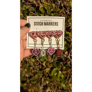 Hearts Stitch Marker Pin - Valentine's progress keeper holder, glitter crochet gift, knitting notion, holographic glitter