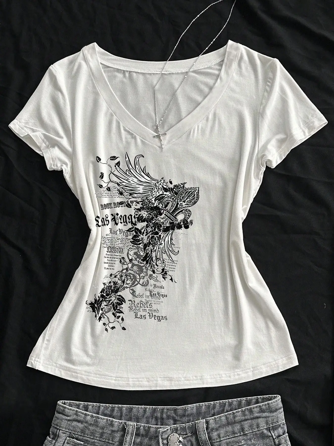 Trendy Casual Y2K Gothic Statement Graphic Tee Womenswear, Slim Fit V-Neck T-Shirt Top With Las Vegas Rebel Print, Viral Streetwear For E-Girls & Teen Fashion #TikTokViral
