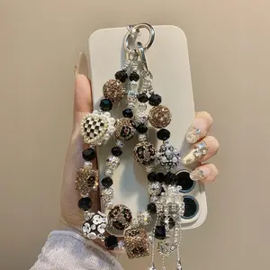 Exquisite Chinese classical checkerboard mobile phone chain - a luxurious, elegant and stylish gift decoration for Christmas, Halloween and Independence Day