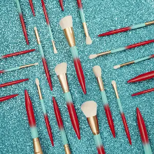 i Live, i Love Pro Brush Set