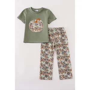 Camouflage print pumpkin applique pants set