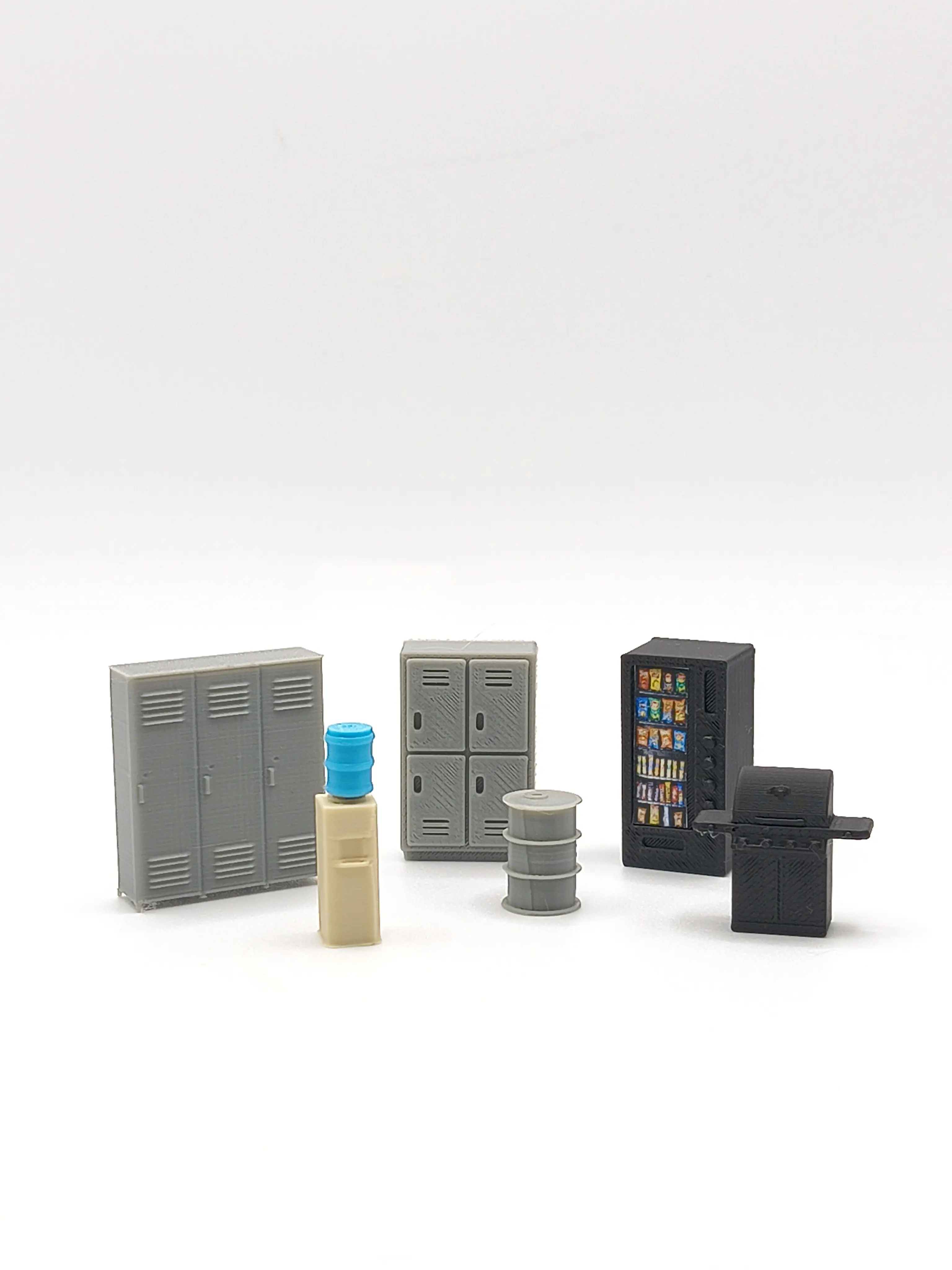 1:64 Diecast Diorama Accessories – Garage, Lockers, Vending Machine & Props  (Figure and Vehicle NOT included)