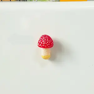1/3/6pcs Realistic Mushroom Fridge Magnets, 3D Magnetic Decorative Stickers, Home Decoration Items, Shiitake Model Magnet Patches