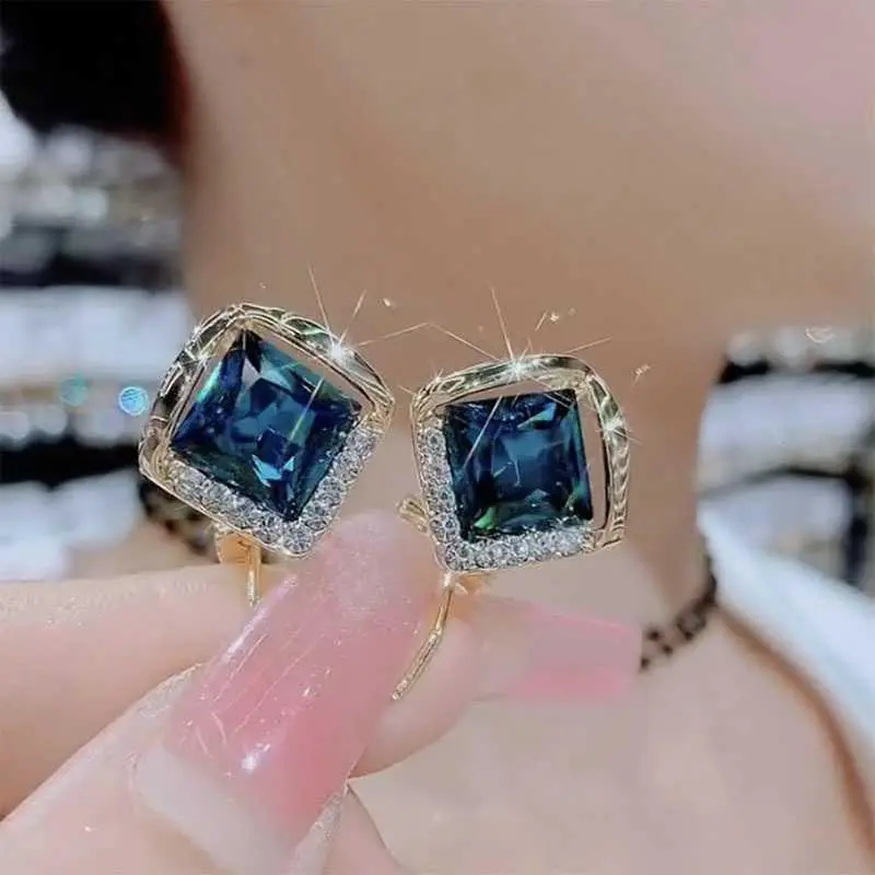 Stylish Geometric Square Earrings Elegant Luxe Sophisticated Unique Minimalist Sparkling Rhinestone Cube Versatile Earrings for Wome HNAJ91