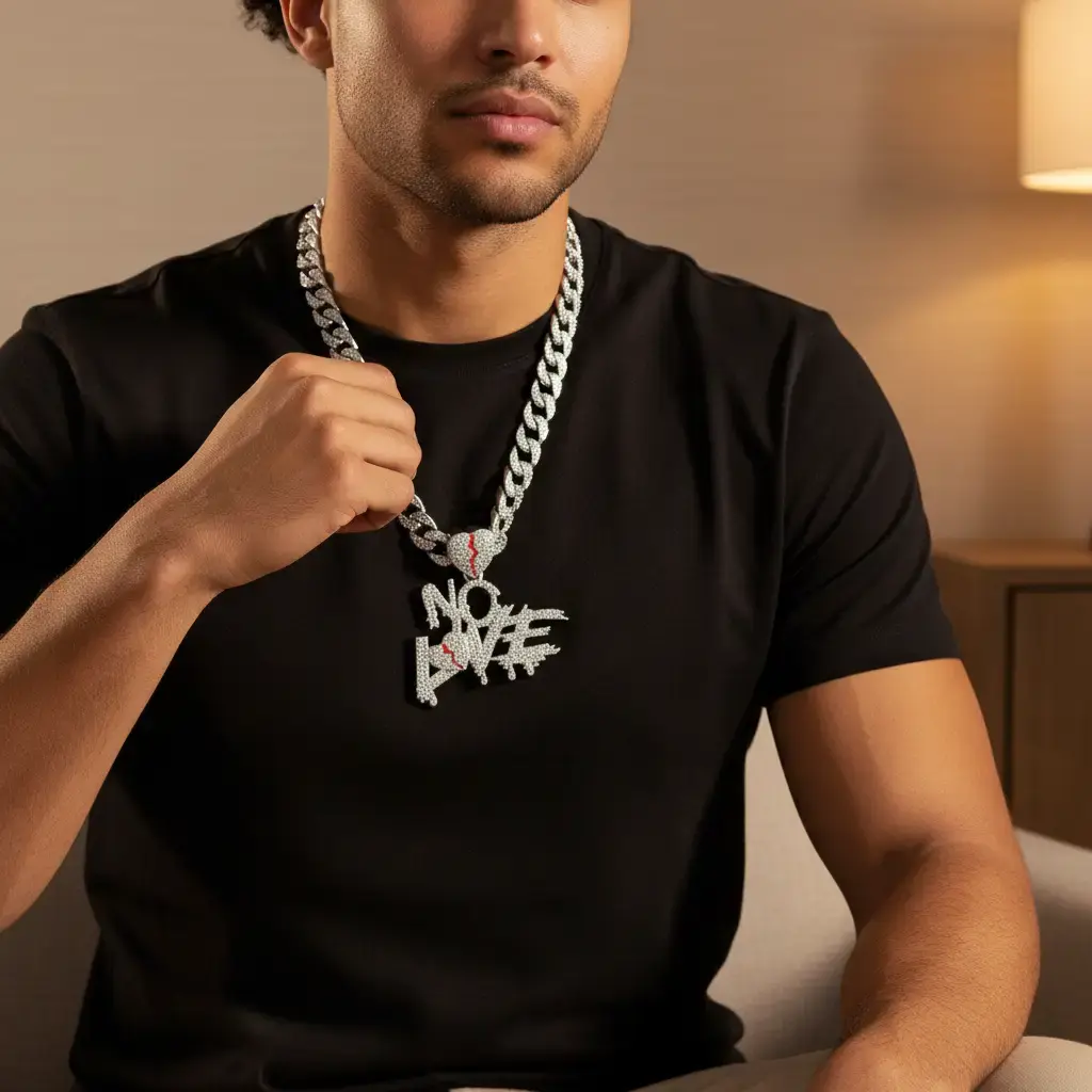 Fashionable and personalized Alphabet Heart Necklace for Men,Cuban Link Rope Necklace, Silver Color Link Chain for Daily Clothing coordination,Gift for Men's/boyfriend/husband Birthday，chains for men，hip hop jewelry，man gift，cuban style，hip hop daily wear