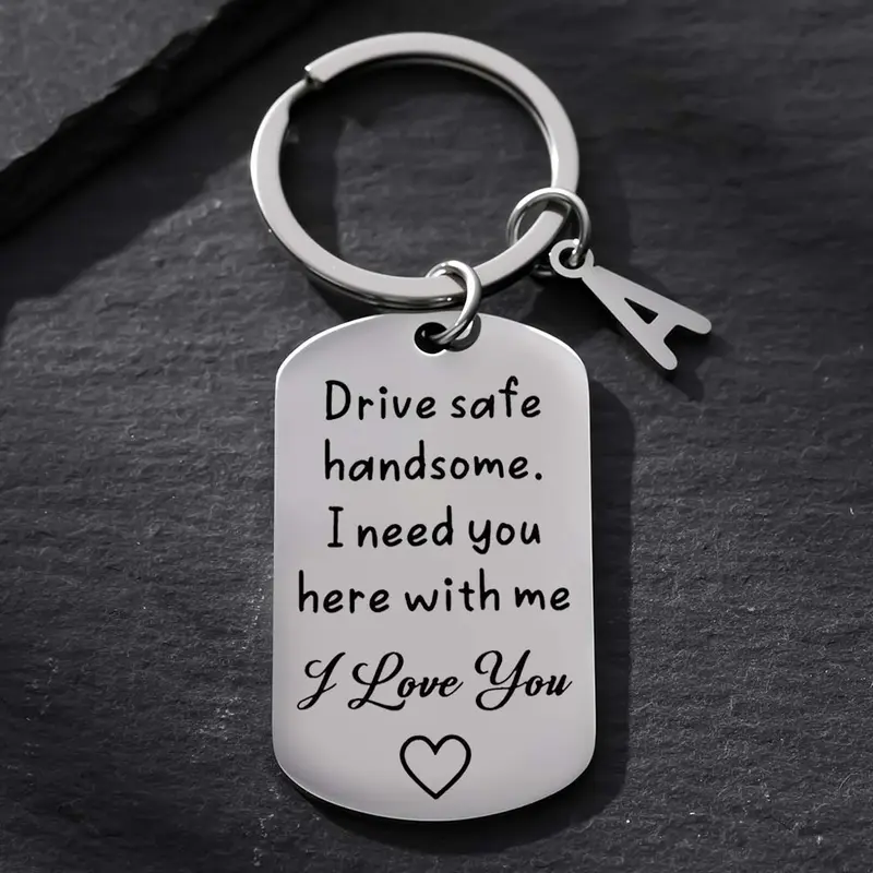 "I Need You Here" Stainless Steel Trucker Keychain - 5cm/1.97inch*2.8cm/1.1inch, Men's Fashion Accessory, Cute Gifts for BF, Unique Valentine's Day/Anniversary Gifts