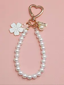 Elegant Flower Design Beaded Keychain – Faux Pearl Decorated Lightweight Keychain for Women & Girls, Trendy Birthday Gift & Fashion Accessories