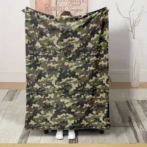Soft Camouflage Flannel Blanket - Lightweight and Comfortable Polyester Blend, Suitable for Teenagers and Men, Green, Brown, and Black Camouflage Patterns, Suitable for All Seasons, Perfect for Living Room Decoration or Outdoor Camping