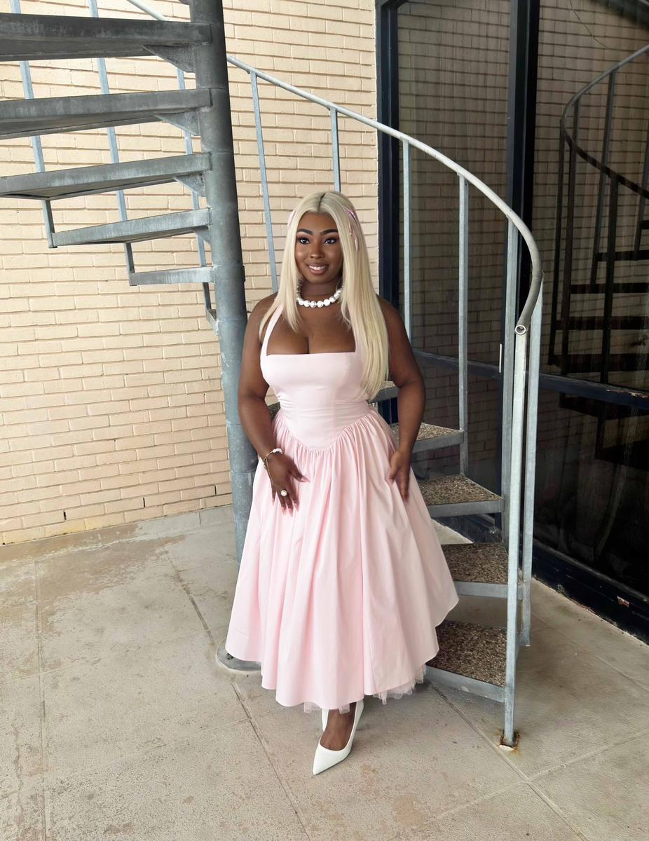 Item: HD 13X6 Lace Front Wig, 24 inches