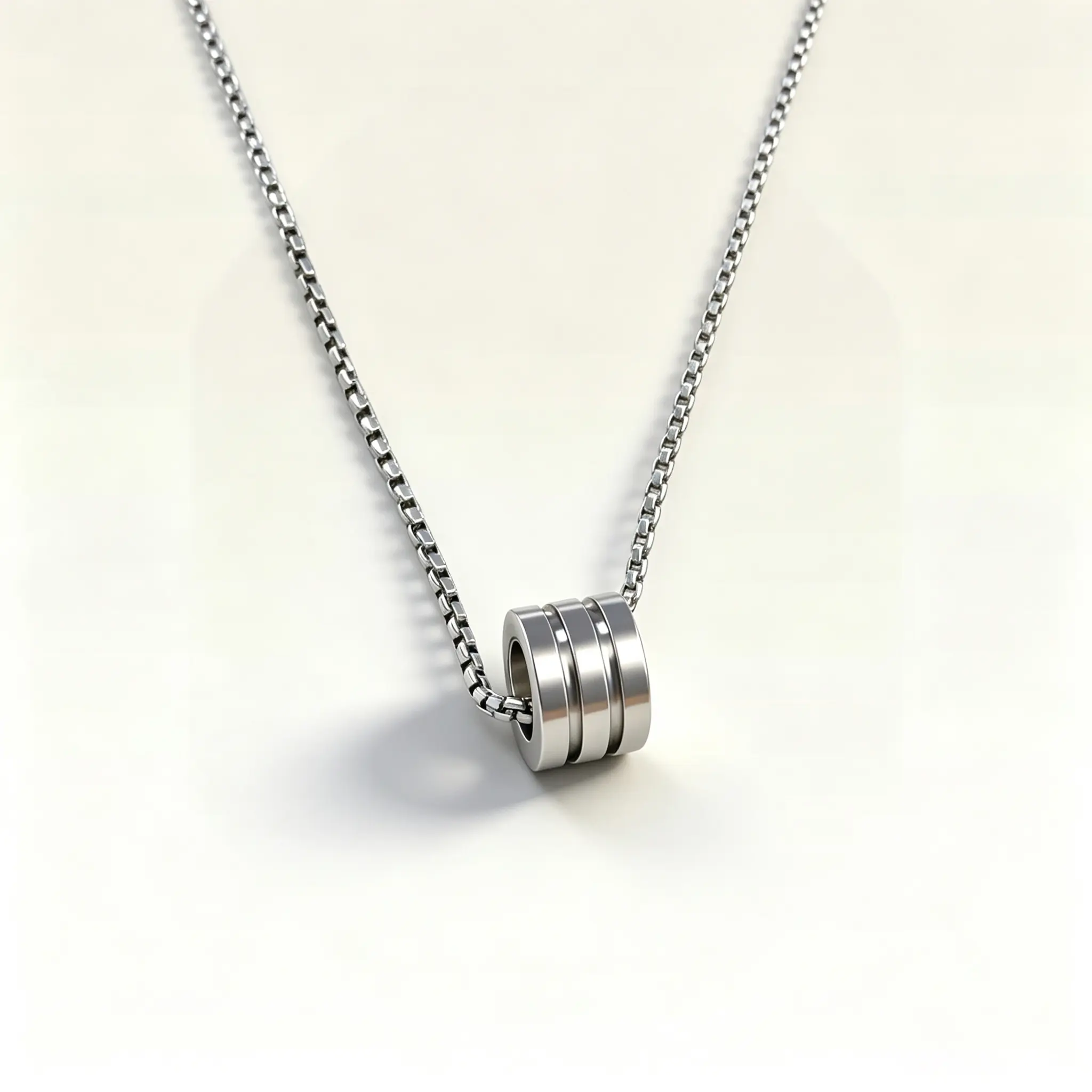 Silver Cylinder Pendant Necklace, Minimalist Box Chain Necklace with Modern Design, Trendy Everyday Fashion Accessory for Daily Outfits, Styling and Gift Ideas