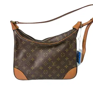 Pre-owned Canvas Shoulder Bags Louis Vuitton Boulogne 30 in Monogram Canvas