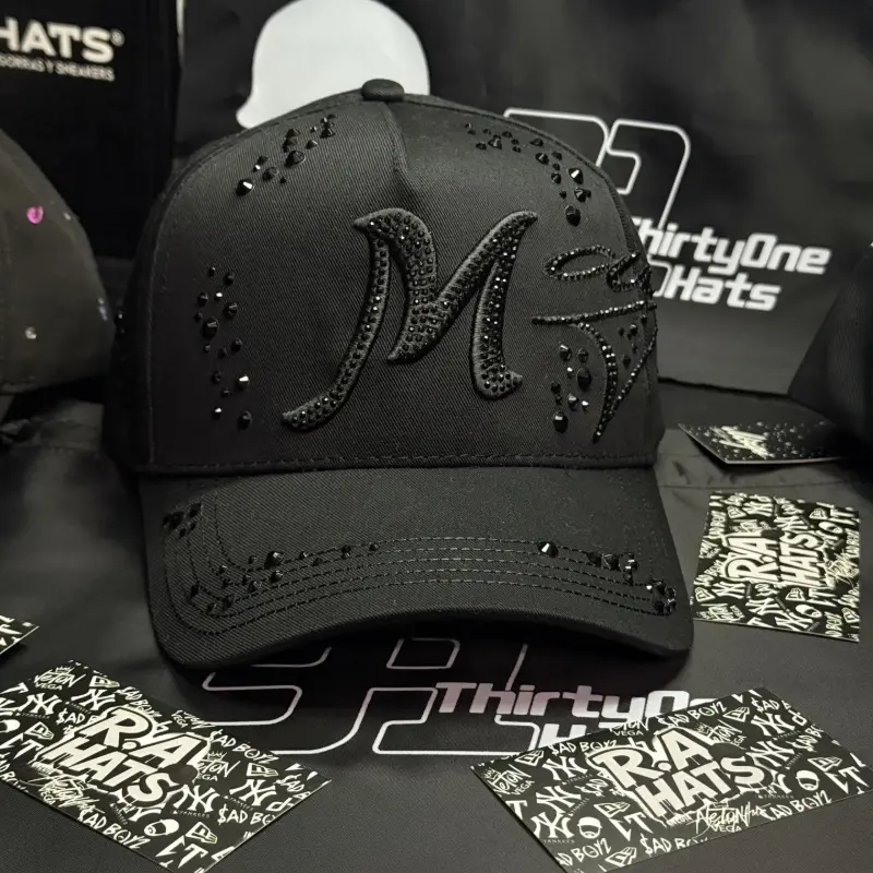 31 Hats El Mago Black 2.0 Unisex Adjustable Snapback Cap - Super Quality G5 NFC Chip, Cotton, Plain - for Streetwear Fashion (Festive & Party Supplies)