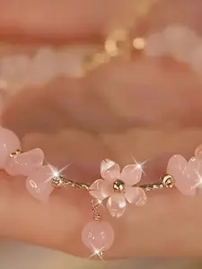Elegant Cherry Blossom Glass Bead Bracelet with Flower Pendant, Decor Bracelets, Perfect for Daily Wear and Holidays, All-Season Women's Jewelry