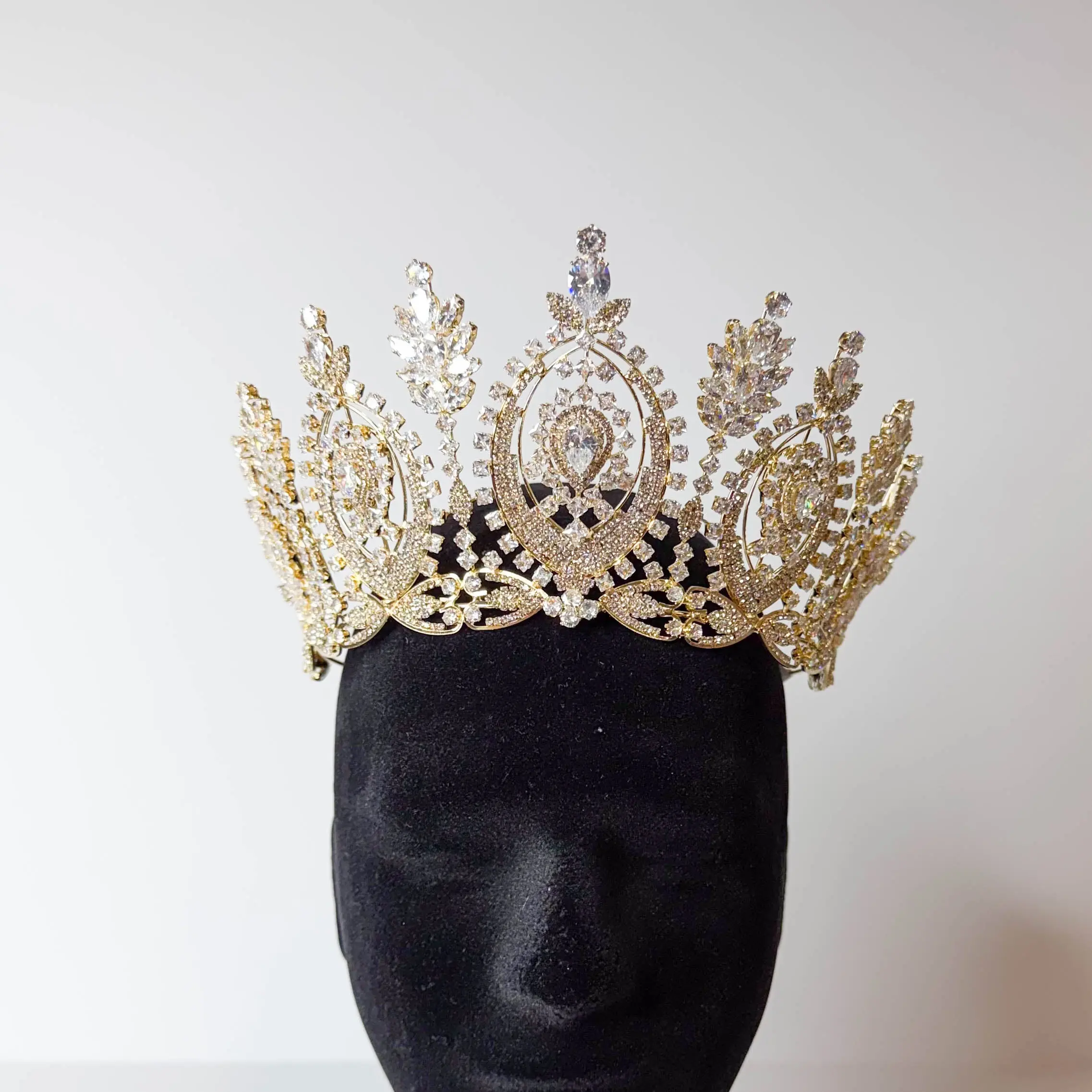 Imperial Radiance Quinceañera Crown