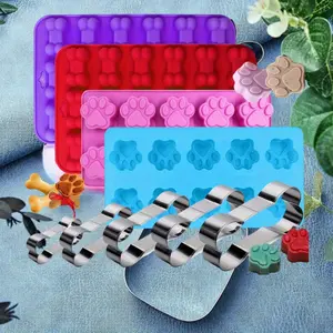 Non Stick Silicone Dog Paw Mold Bone Shape Dog Snack Mold Biscuit Candy Homemade Dog Snack Kit, Versatile Baking Mold, Food Grade Silicone Mold for Dog Snacks Baking Mold Set