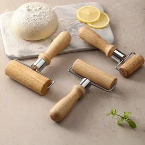 Wooden Rolling Pin, Wooden Dough Roller with Thick Handle, Kitchen Baking Tool, Bakeware, for Effortless Rolling, Ideal for Bread, Pastry, Pizza & More, Baking Supplies