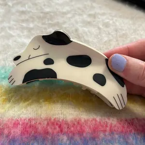 Spotted Dog Shaped Hair Claw