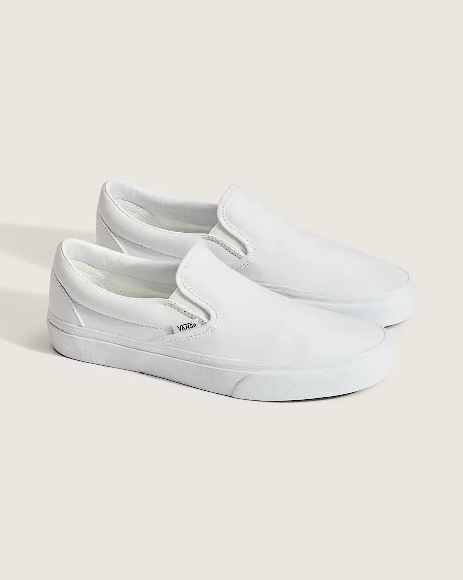 VANS Unisex Classic Slip-On Low Top Sneaker True White