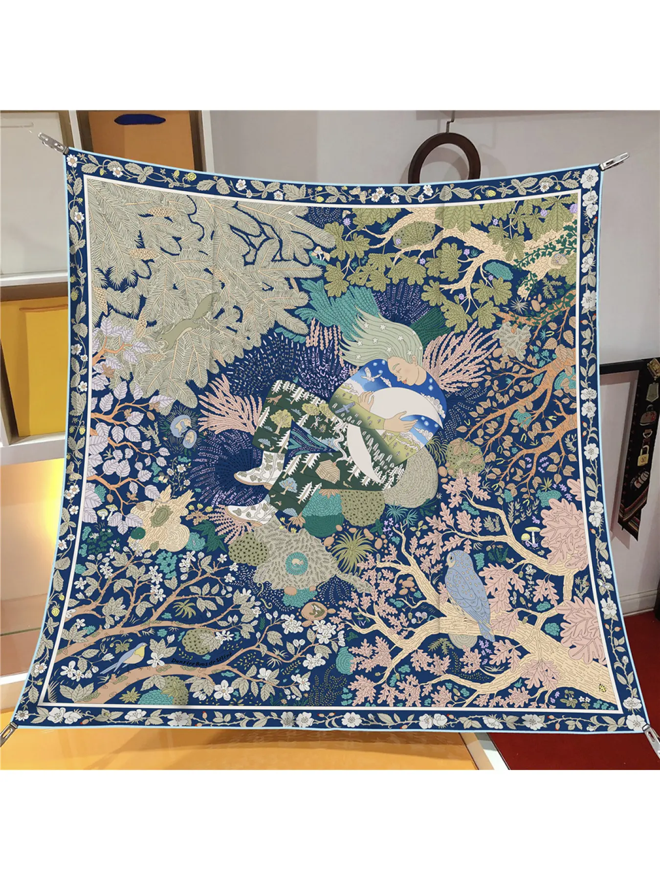 90cm Large Lightweight Women Scarf Shawl Wrap for Outdoor Travel Fashion Styling Versatile Jungle Print Infinity Scarf for Spring Summer Fall Winter Use
