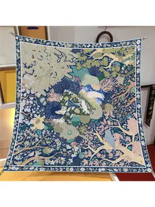 90cm Large Lightweight Women Scarf Shawl Wrap for Outdoor Travel Fashion Styling Versatile Jungle Print Infinity Scarf for Spring Summer Fall Winter Use
