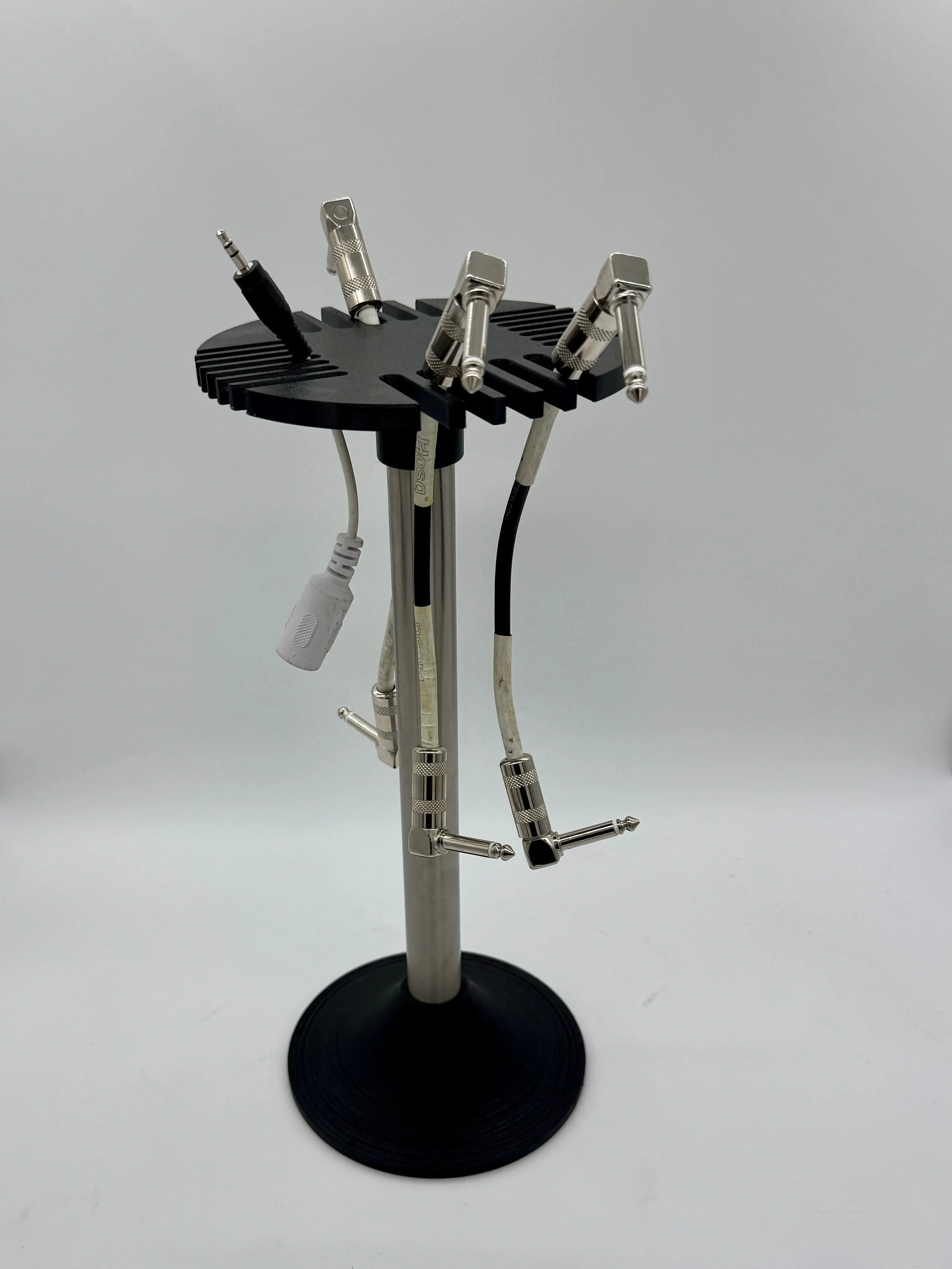 Apache Discus Desktop Cable Organizer