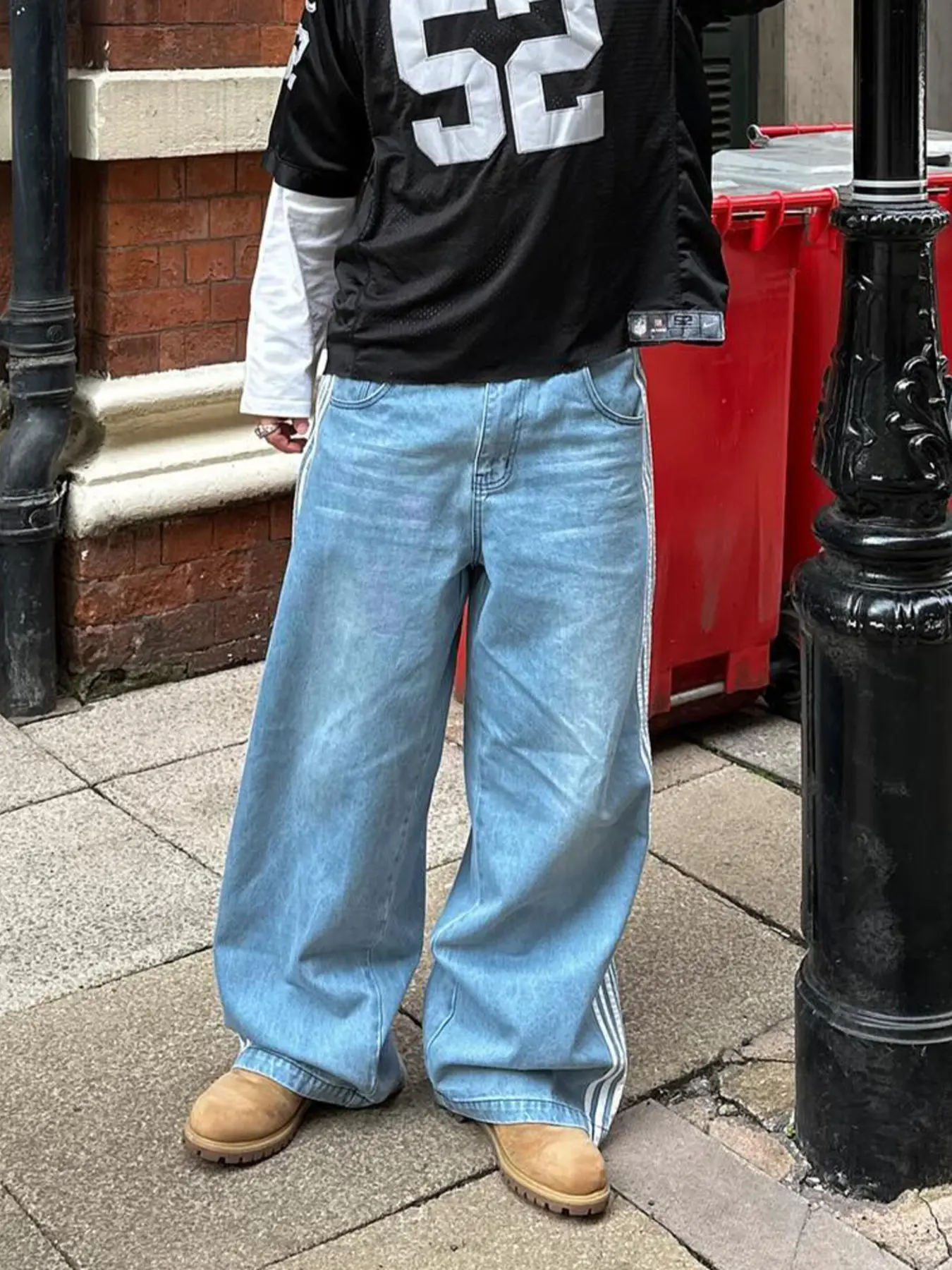 Men's Casual Streetwear Baggy Loose Fit Medium Wash Jeans, Side Stripe Decoration, Holiday Gift, Comfortable Denim Jeans, Perfect for Daily Wear