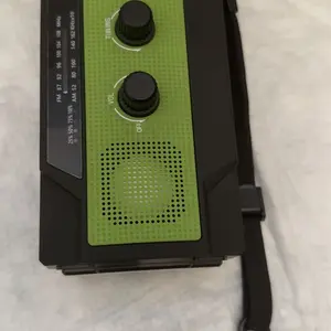 Multifunctional 4000mAh Emergency Crank Radio, Solar Powered Hand Crank Radio with Flashlight & Motion-sensor, Portable Rechargeable AM/FM Weather Radio for Home and Outdoor, Hand Crank Radio Original, Charging, Audio