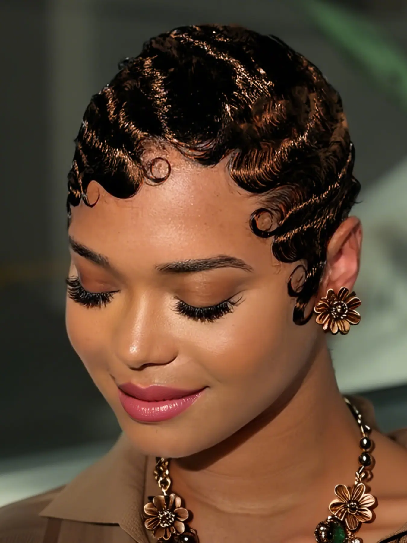 Brown Color Finger Wave Pixie Cut Wig Human Hair Machine Made Wig Short Layered Style Curly Wigs for Women