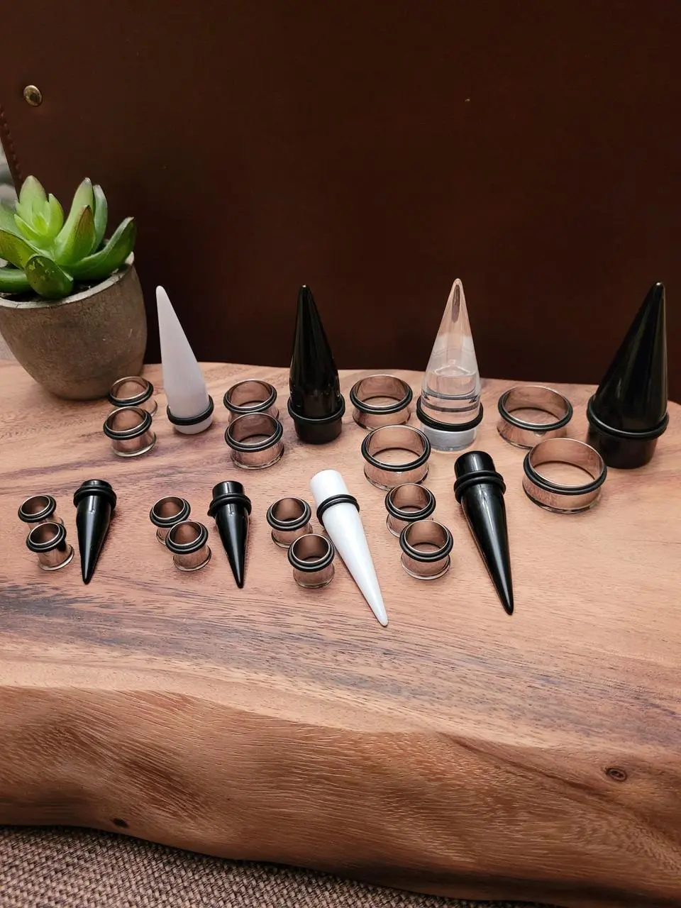 00g-1 inch Ear Stretching Kit Black White Clear Tapers Steel Tunnels 00g 7/16 1/2 9/16 5/8 3/4 7/8 1 Inch gauges plugs
