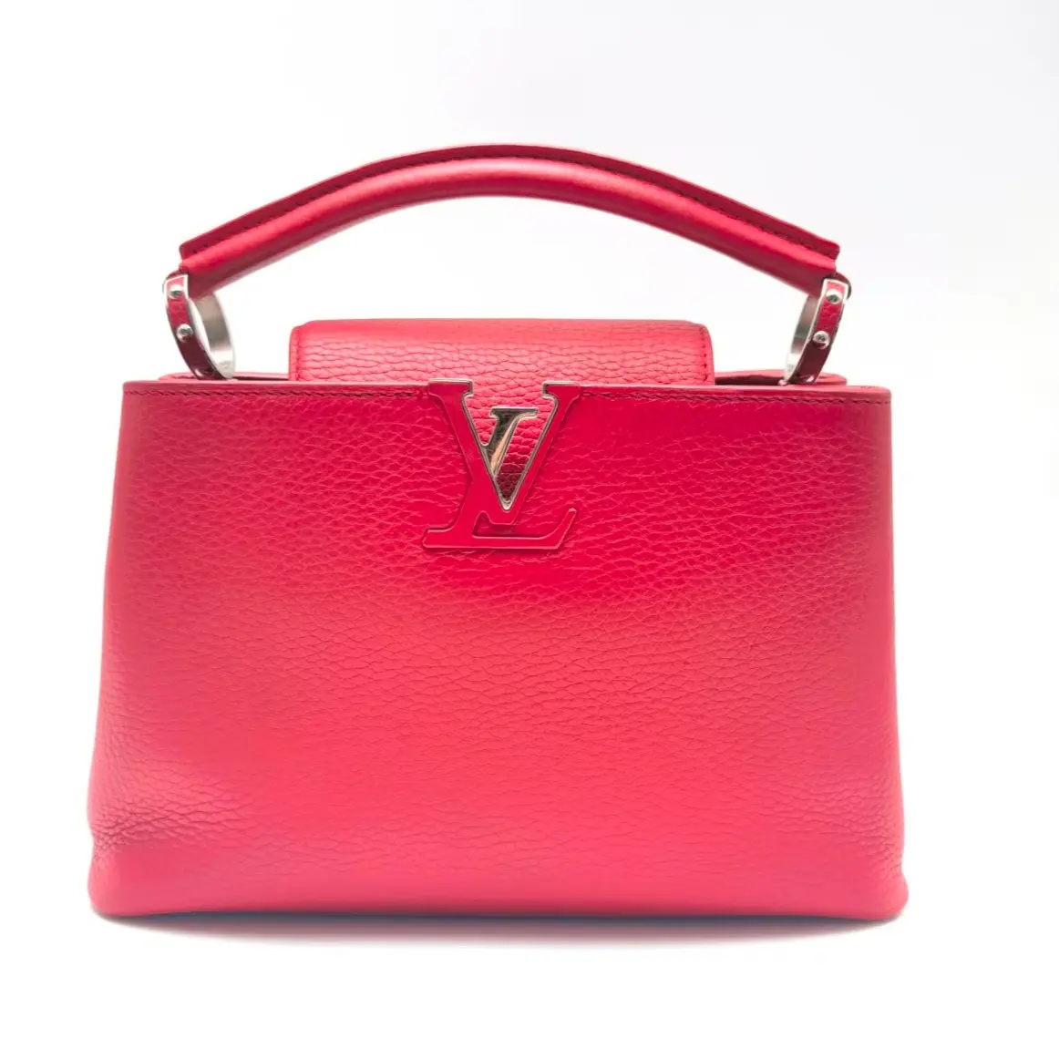 Pre-owned Louis Vuitton cowhide Shoulder Bags Capucines BB Red Calfskin Crossbody Bag with Silver Hardware
