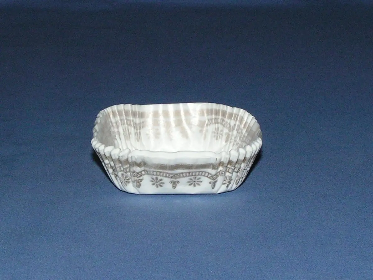 Viking -187DCS 0.75 x 2 in. Square Danish Cup - 1000 Piece