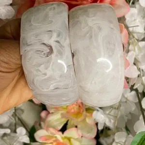 WHITE SWIRL BANGLE