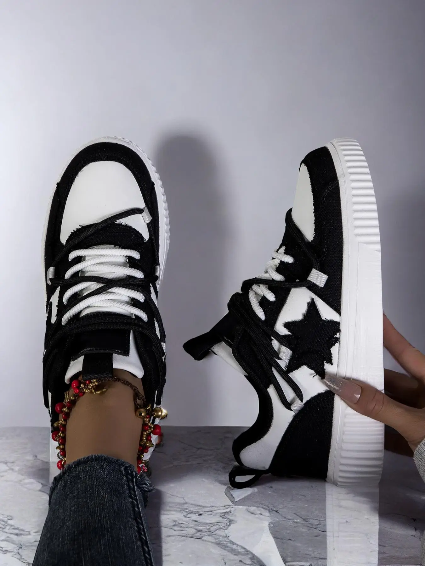 Women's Star Patched Design Lace Up Front Low Top Sneaker Shoes, Casual Breathable Skate Shoes, 2024 Fall Summer Trendy All-match Sports Sneakers Shoe