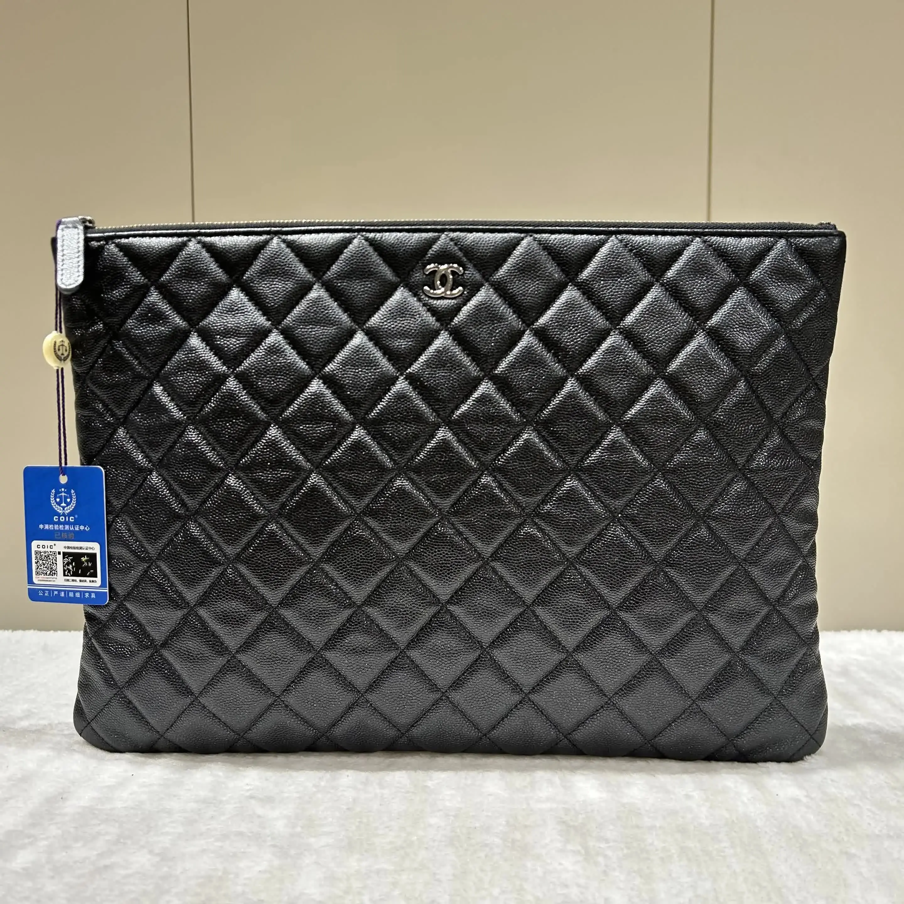 Pre-owned CHANEL leather Small Leather Goods Black Diamond Quilted Caviar Clutch with Silver Hardware 18650469