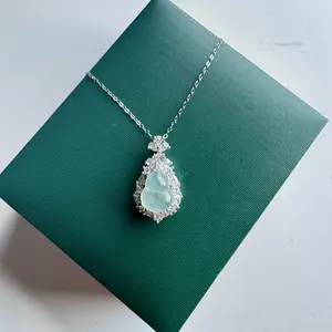 18k Hulu with Diamond Pendant